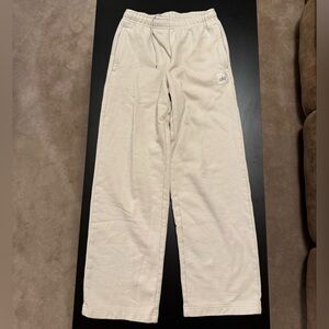 Alo Women’s Straight Leg Sweatpants Size Small